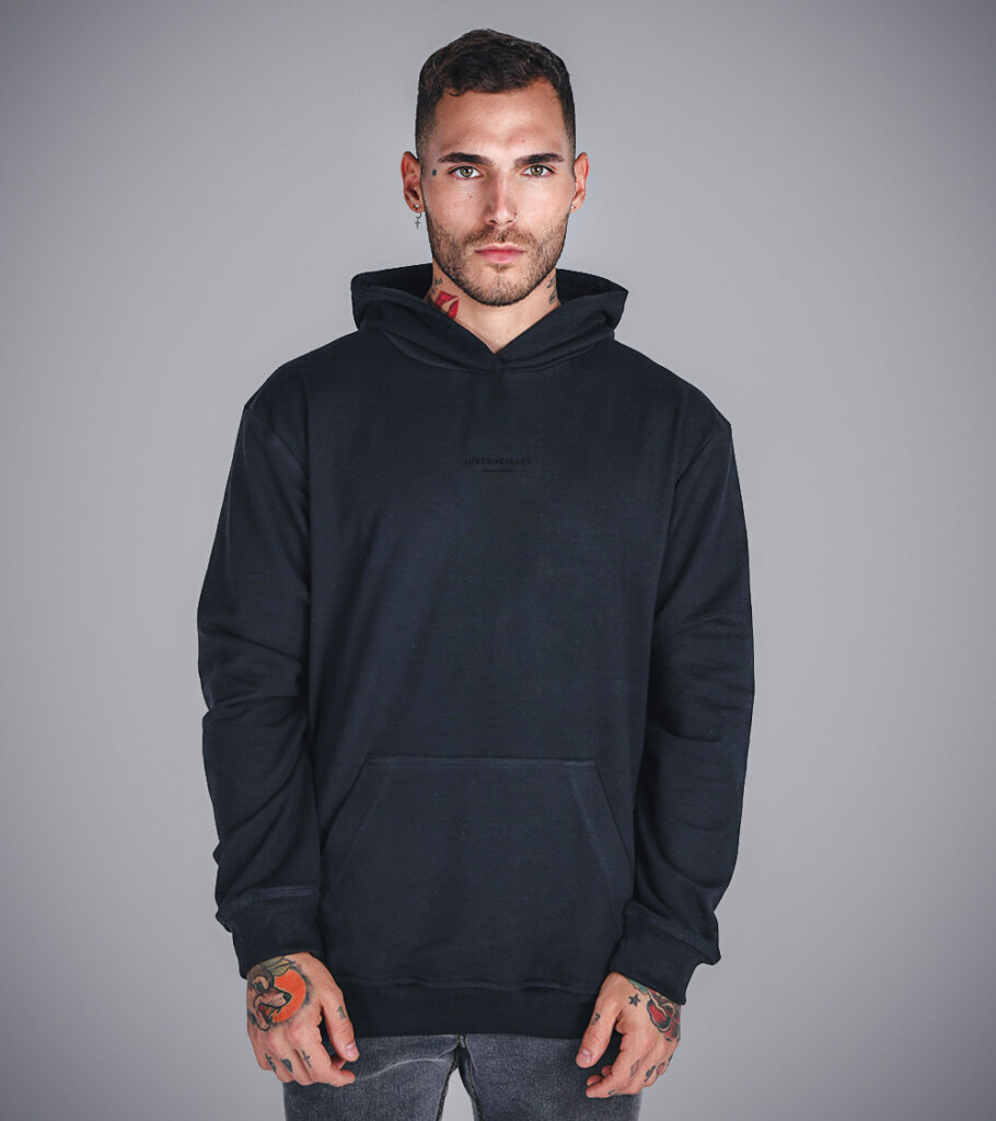 Poleron Minimalista Club Esencial Negro