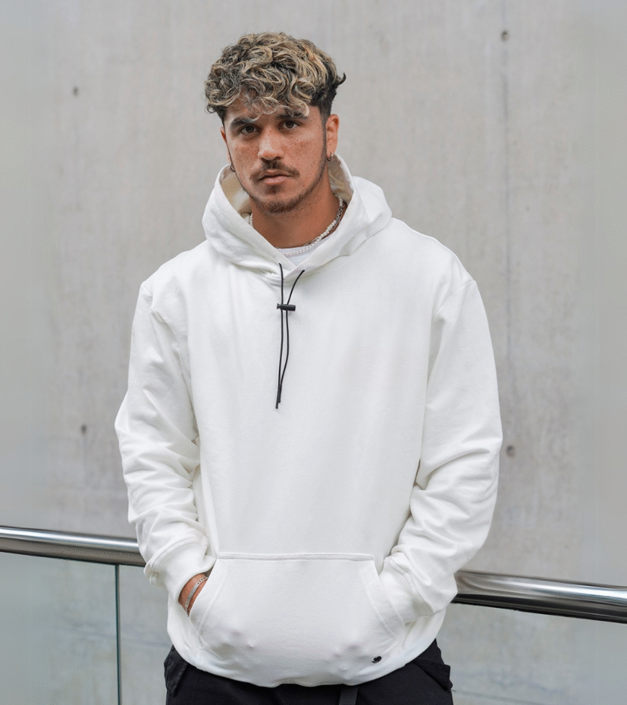 Poleron Oversize Club Esencial Blanco Crema
