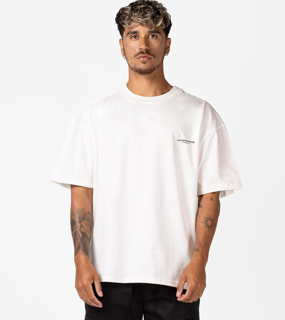 Polera Oversize Crema Concepto Vintage